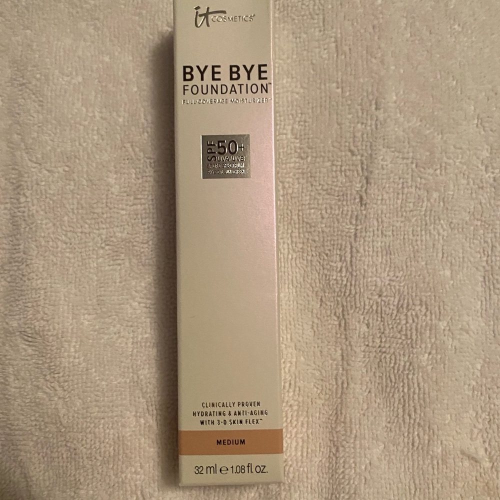 NWT-IT cosmetics  🎈🎈sale listing🎈🎈